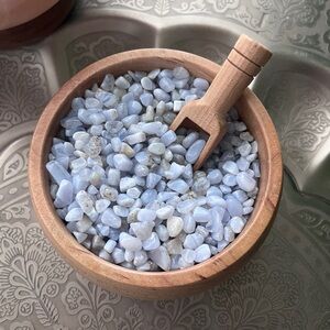 Blue lace agate chips